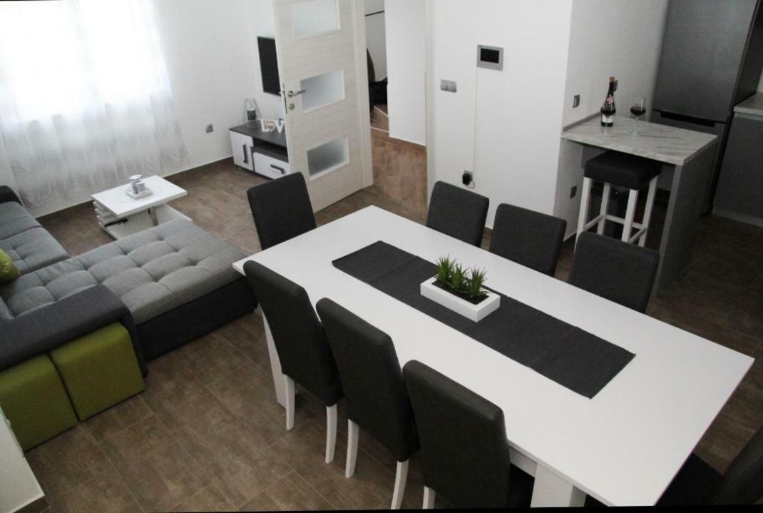 Apartman Ivana 比奥格勒·纳·莫鲁 外观 照片